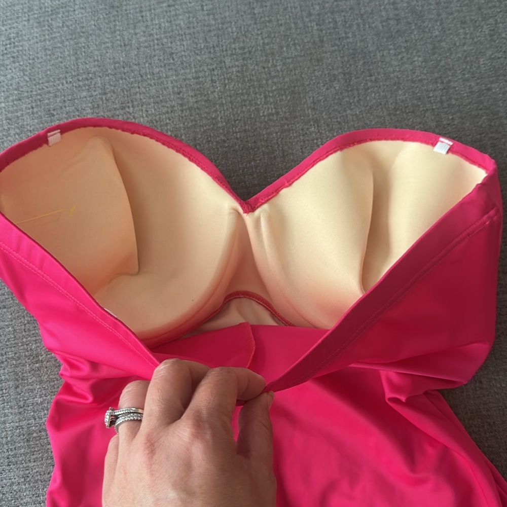 MiracleSuit Estilo Model Strapless Molded Cups Vacation Beach Look Lighter Pink - Picture 4 of 9